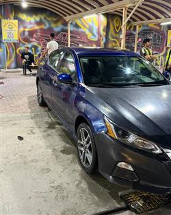 نيسان ألتيما